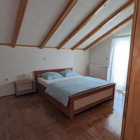 Apartman Stylish With Pool Access *