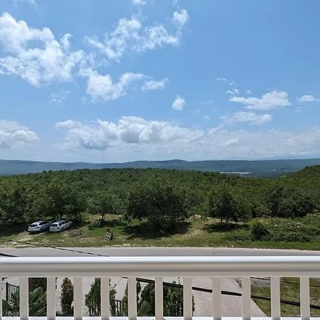 Apartman Stylish With Pool Access